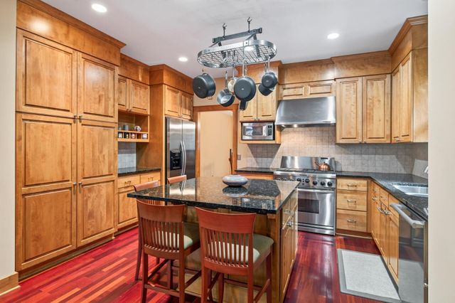 1423 June Avenue S, Golden Valley, MN 55416