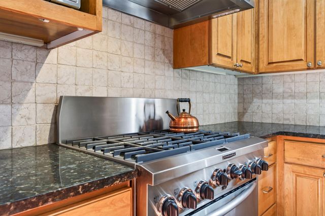 1423 June Avenue S, Golden Valley, MN 55416