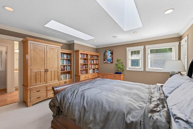1423 June Avenue S, Golden Valley, MN 55416