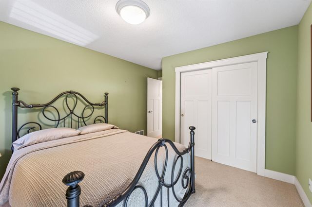 1423 June Avenue S, Golden Valley, MN 55416