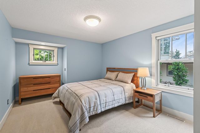 1423 June Avenue S, Golden Valley, MN 55416