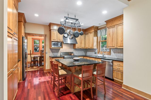 1423 June Avenue S, Golden Valley, MN 55416