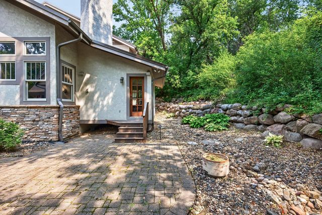 1423 June Avenue S, Golden Valley, MN 55416