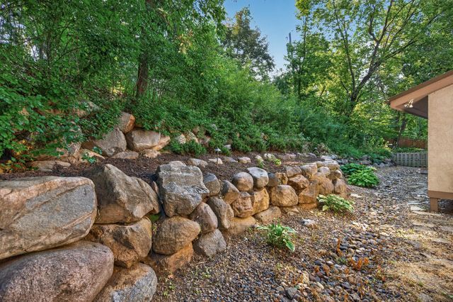 1423 June Avenue S, Golden Valley, MN 55416