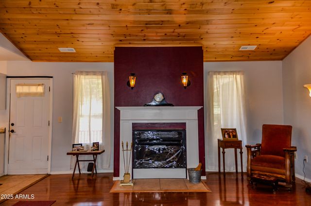 685 KUHN Road, Pinedale, AZ 85934