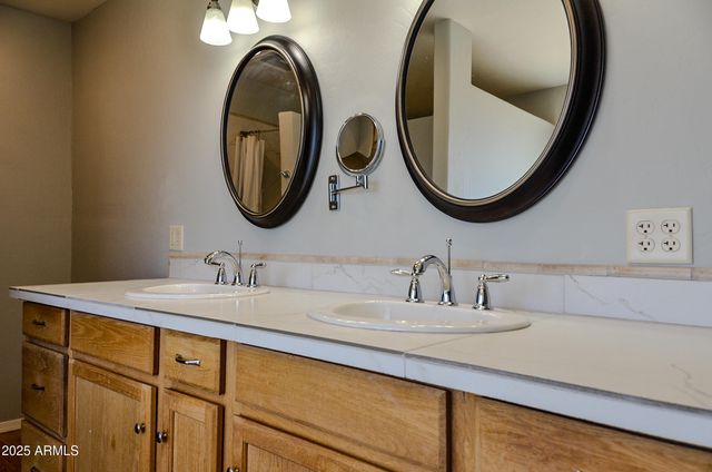 685 KUHN Road, Pinedale, AZ 85934