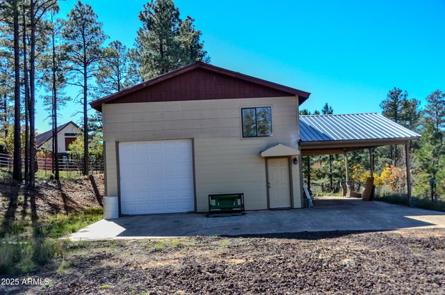 685 KUHN Road, Pinedale, AZ 85934