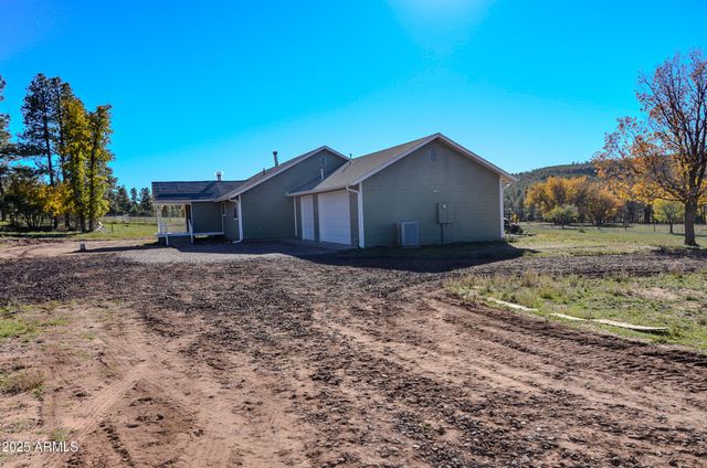 685 KUHN Road, Pinedale, AZ 85934
