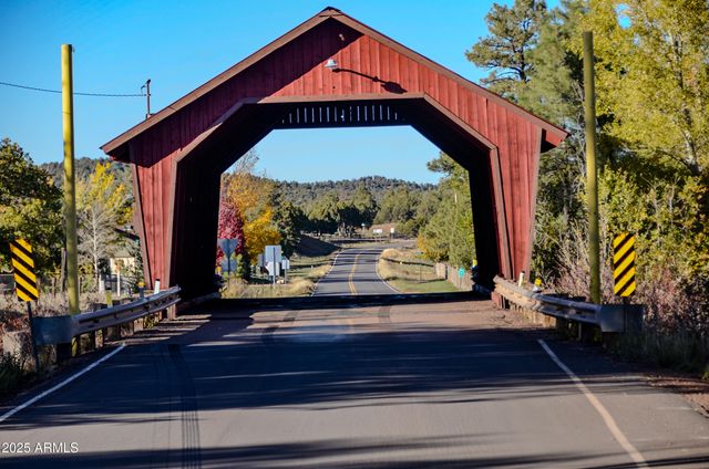 685 KUHN Road, Pinedale, AZ 85934