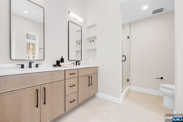 188 Broadway 8, Woodcliff Lake, NJ 07677