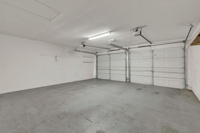 1302 S Mesquite Avenue, New Braunfels, TX 78130