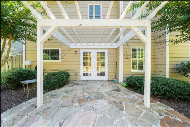 1010 Bradford Drive, Roswell, GA 30076