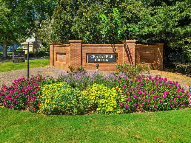 1010 Bradford Drive, Roswell, GA 30076