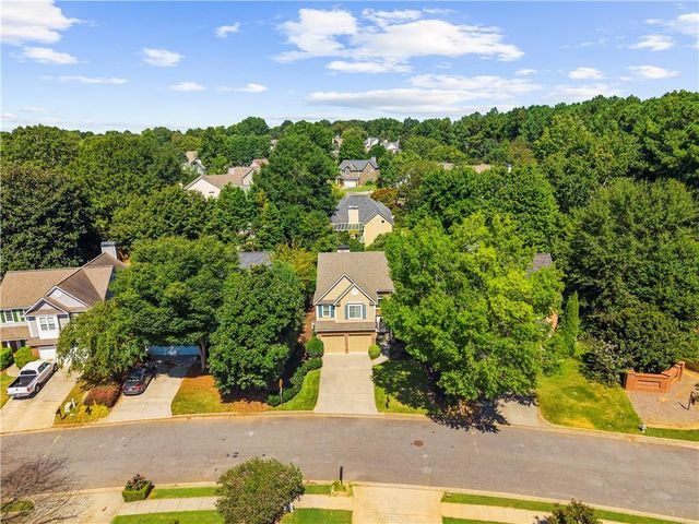 1010 Bradford Drive, Roswell, GA 30076