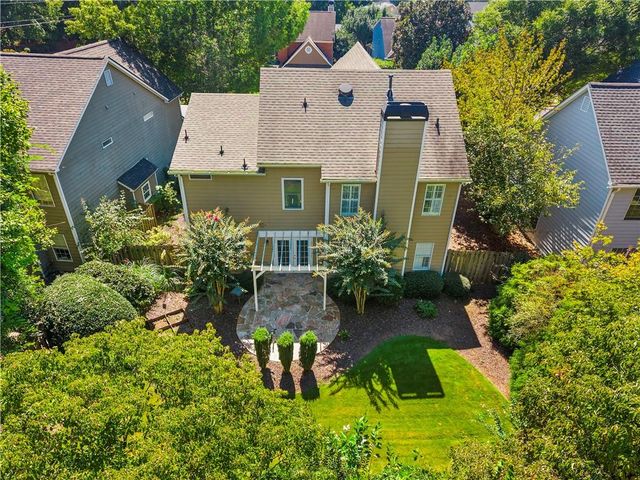 1010 Bradford Drive, Roswell, GA 30076