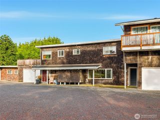 1611 S Ocean Beach Boulevard #8, Long Beach, WA 98631