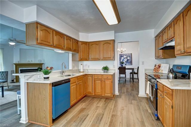 2120 Southcross DR, Virginia Beach, VA 23456