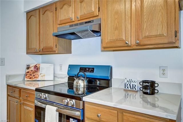 2120 Southcross DR, Virginia Beach, VA 23456
