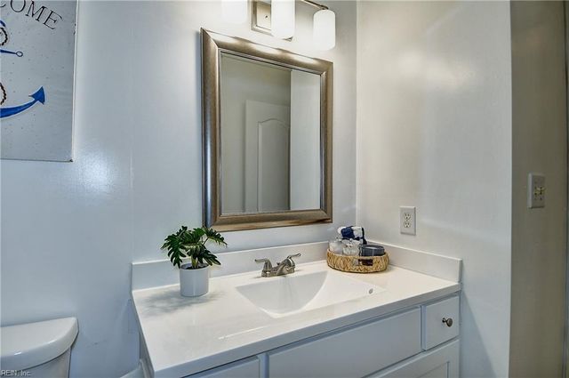 2120 Southcross DR, Virginia Beach, VA 23456