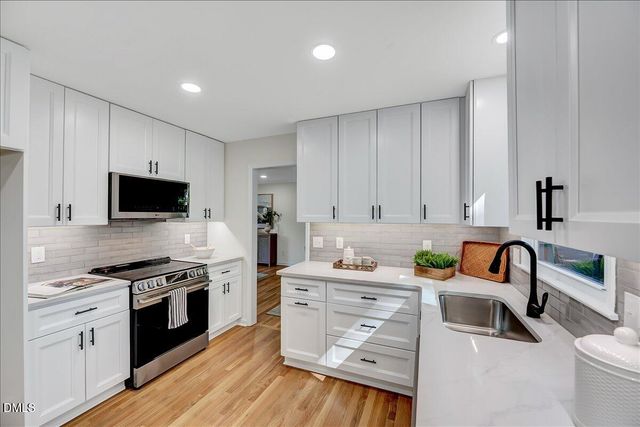 1022 Clare Court, Cary, NC 27511