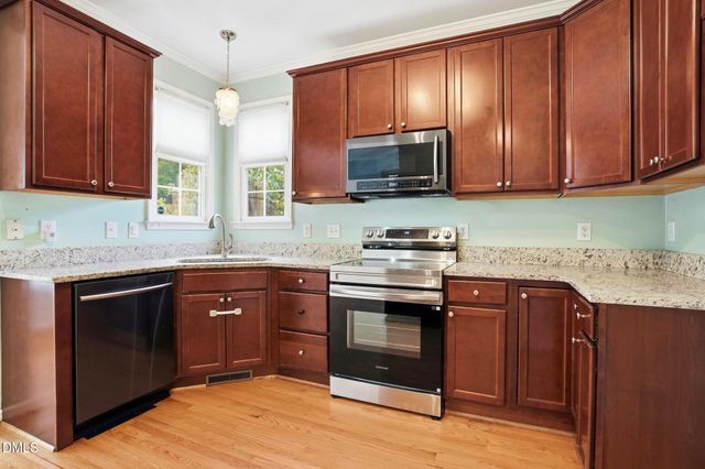 800 Meadow Flowers Avenue, Wake Forest, NC 27587