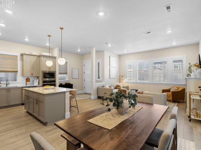 13728 Sw 166TH Ave, Portland, OR 97223