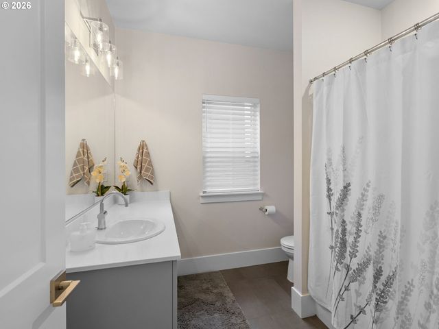 13728 Sw 166TH Ave, Portland, OR 97223