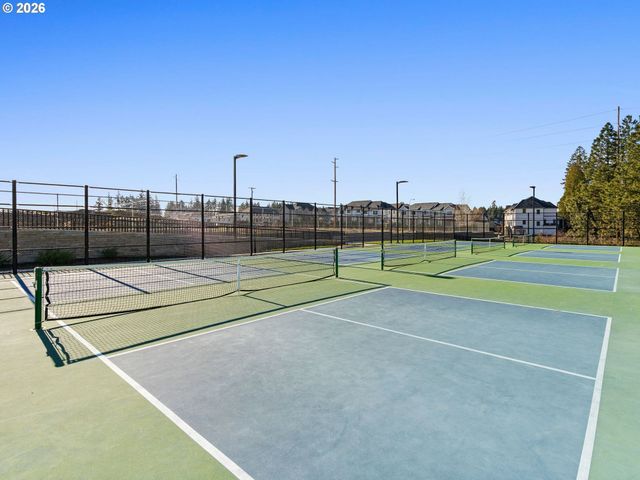 13728 Sw 166TH Ave, Portland, OR 97223