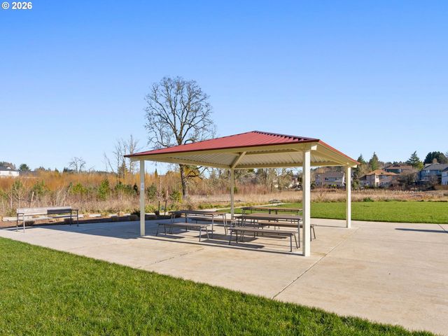 13728 Sw 166TH Ave, Portland, OR 97223