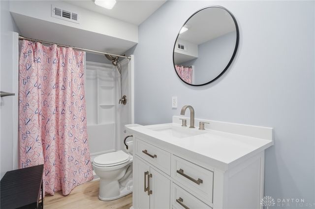 5355 Windbrooke Drive, Tipp City, OH 45371