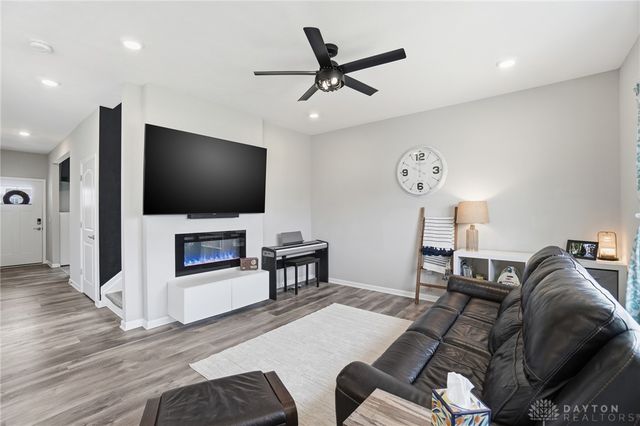 5355 Windbrooke Drive, Tipp City, OH 45371