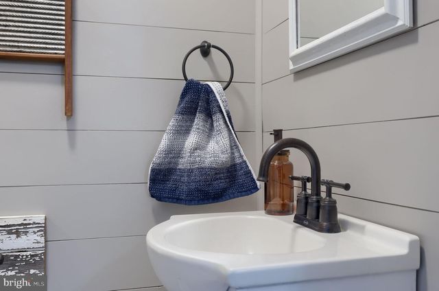 1870 N SUSQUEHANNA TRL, York, PA 17404