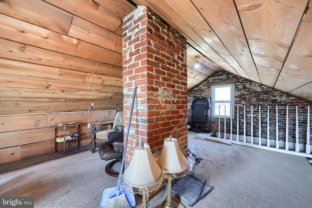 1870 N SUSQUEHANNA TRL, York, PA 17404