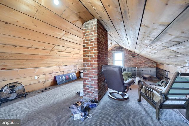 1870 N SUSQUEHANNA TRL, York, PA 17404