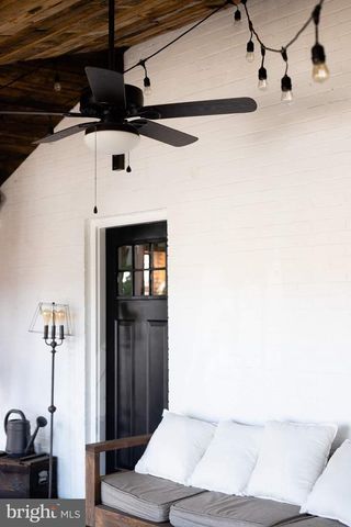 1870 N SUSQUEHANNA TRL, York, PA 17404