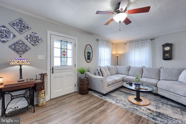 1870 N SUSQUEHANNA TRL, York, PA 17404