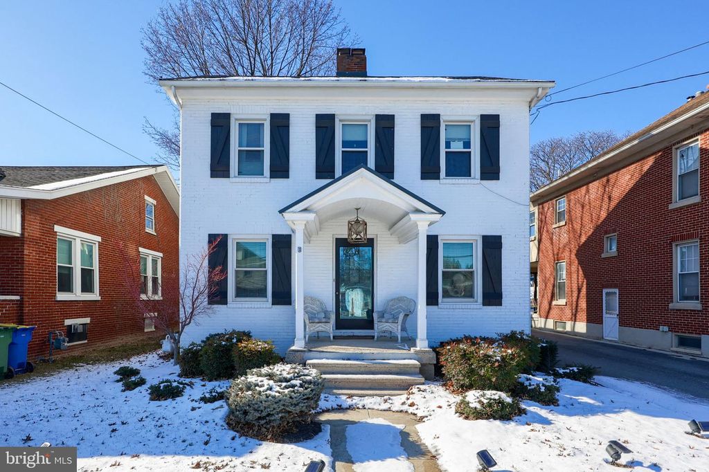 1870 N SUSQUEHANNA TRL, York, PA 17404