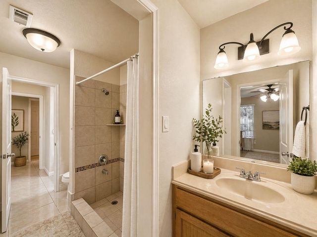 6614 Pine Tree Springs, Houston, TX 77049