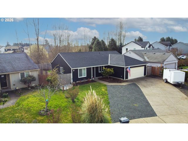 1054 PANA St, Woodburn, OR 97071