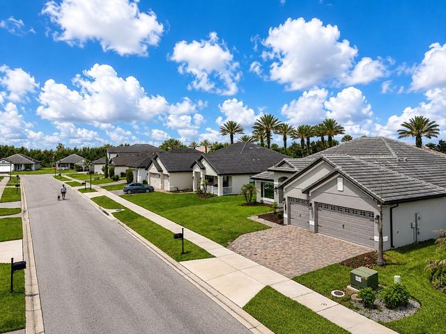 226 LAKE VISTA DRIVE, Auburndale, FL 33823
