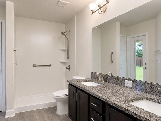 226 LAKE VISTA DRIVE, Auburndale, FL 33823