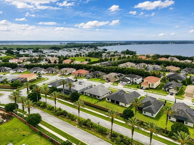 226 LAKE VISTA DRIVE, Auburndale, FL 33823