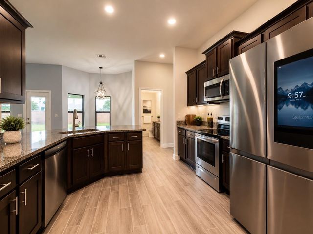 226 LAKE VISTA DRIVE, Auburndale, FL 33823