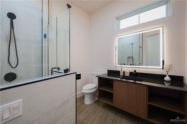 4820 Town Lake Drive, Mcallen, TX 78504