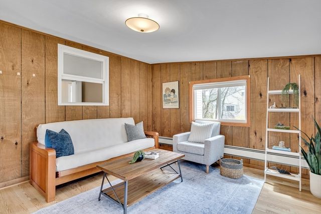 19 Tremlett Rd, Billerica, MA 01821