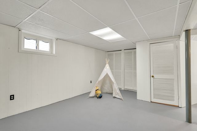 19 Tremlett Rd, Billerica, MA 01821