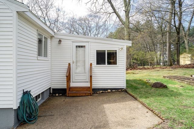 19 Tremlett Rd, Billerica, MA 01821