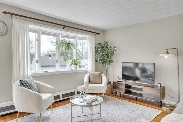 19 Tremlett Rd, Billerica, MA 01821