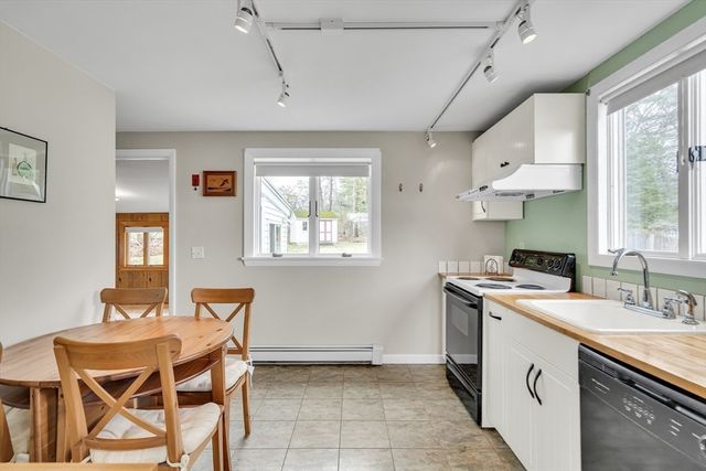 19 Tremlett Rd, Billerica, MA 01821