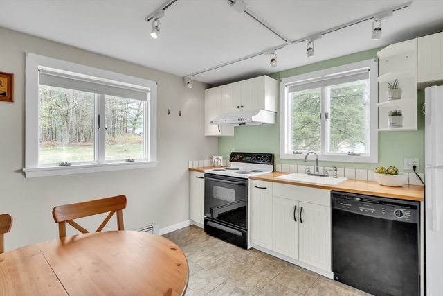 19 Tremlett Rd, Billerica, MA 01821